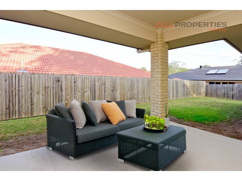 62 Blackwell Street, Hillcrest QLD 4118