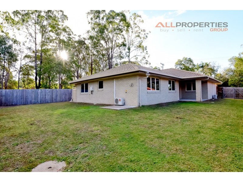 62 Blackwell Street, Hillcrest QLD 4118