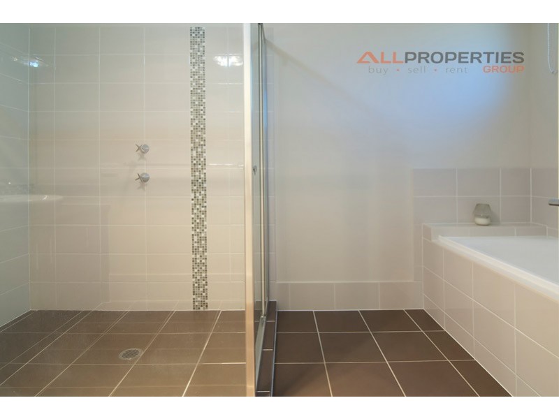 49 Francis Close, Kooralbyn QLD 4285