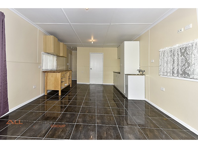 16 Killarney Ave, Darra QLD 4076