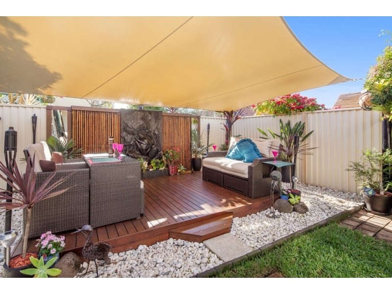 9 Mulloka Esplanade, Wurtulla QLD 4575