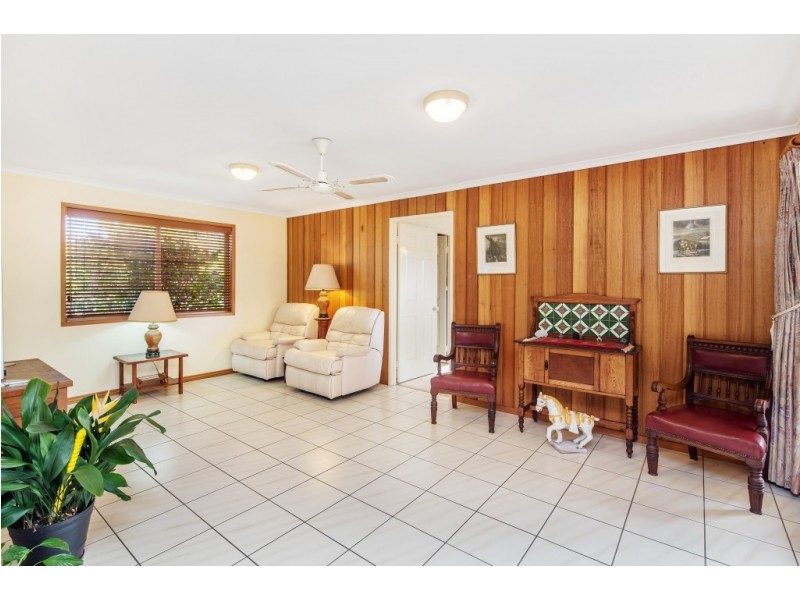 9 Mulloka Esplanade, Wurtulla QLD 4575