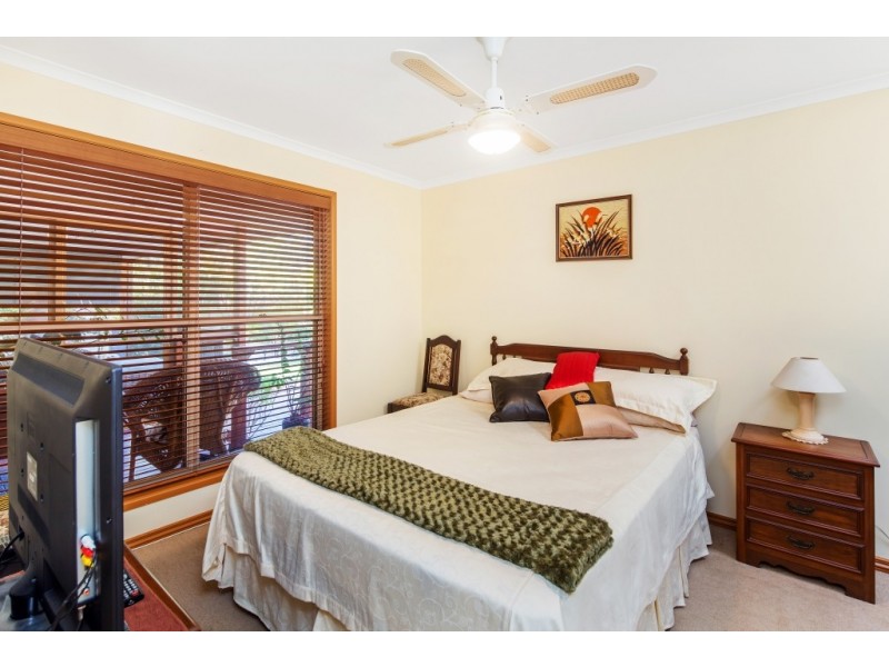 9 Mulloka Esplanade, Wurtulla QLD 4575