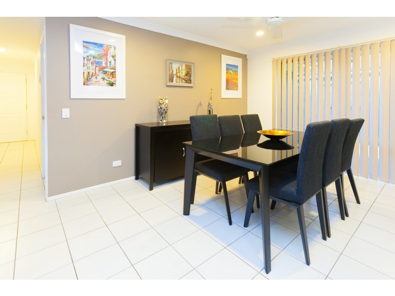 57 Kakadu St, Parkinson QLD 4115