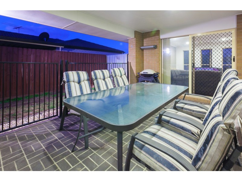 57 Kakadu St, Parkinson QLD 4115