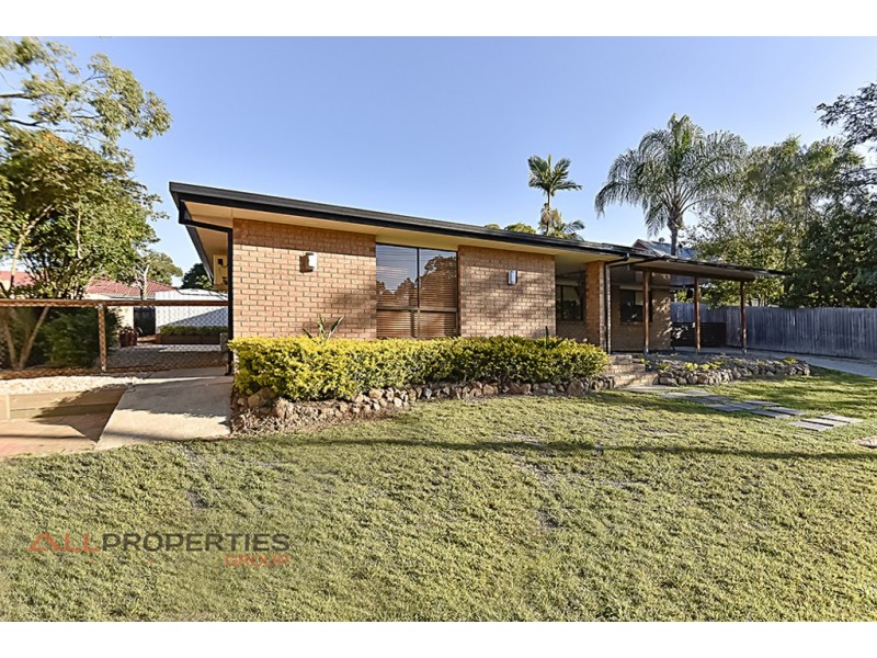 64 Radiata St, Hillcrest QLD 4118