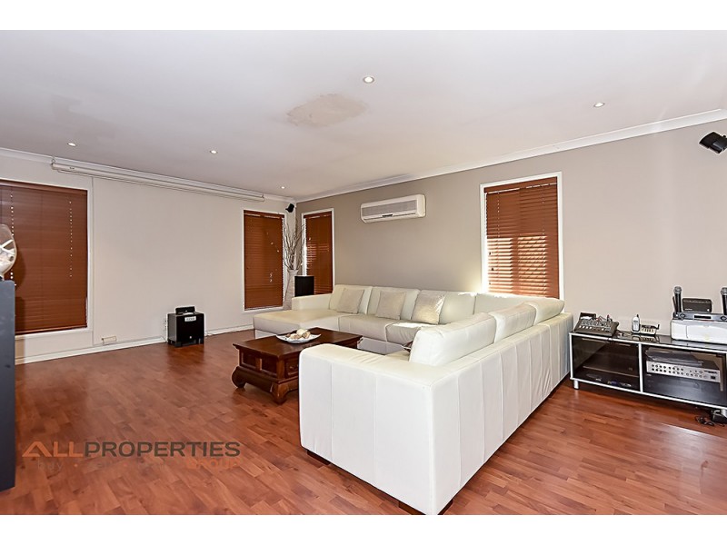 9 Ashton Way, Forest Lake QLD 4078