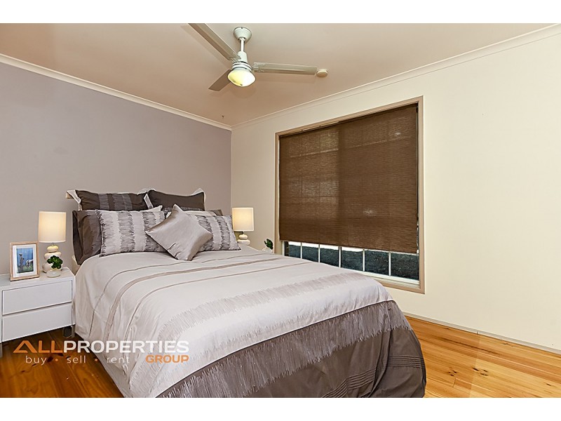 12 DORACHUS DRIVE, Regents Park QLD 4118