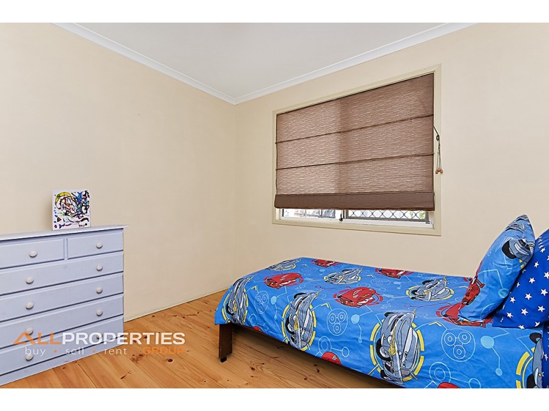 12 DORACHUS DRIVE, Regents Park QLD 4118