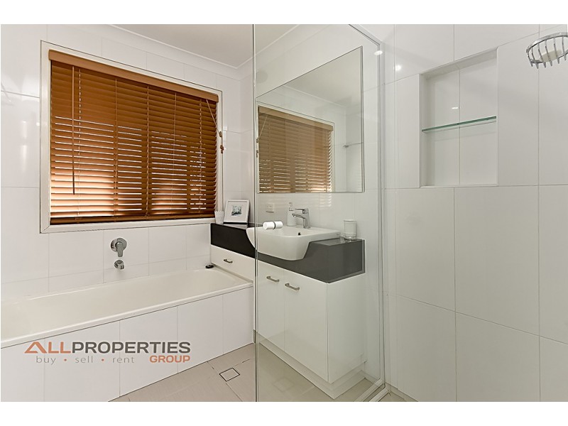 67 Flinders Crescent, Boronia Heights QLD 4124