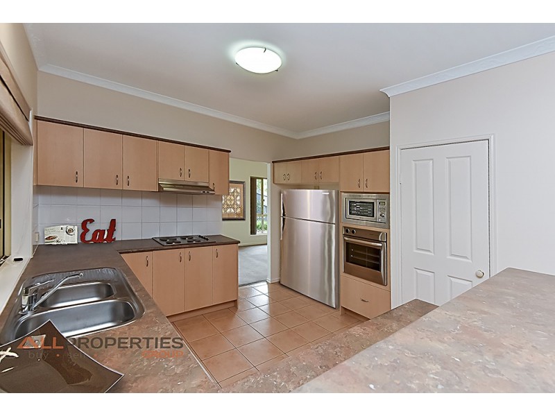 2 Medici Place, Forest Lake QLD 4078