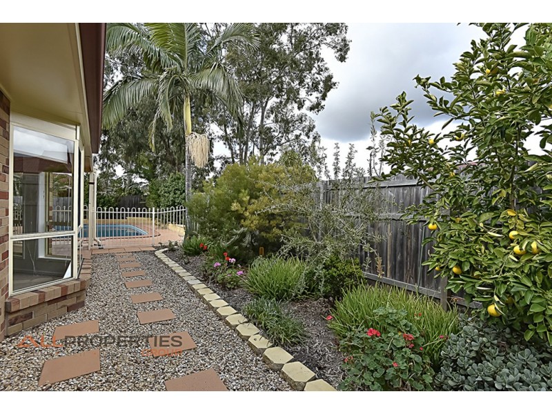 2 Medici Place, Forest Lake QLD 4078