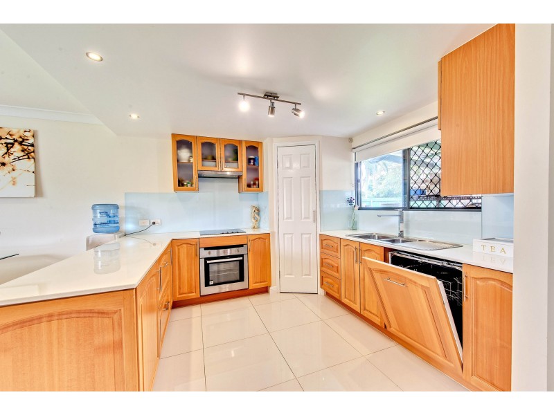 156 Middle Road, Boronia Heights QLD 4124