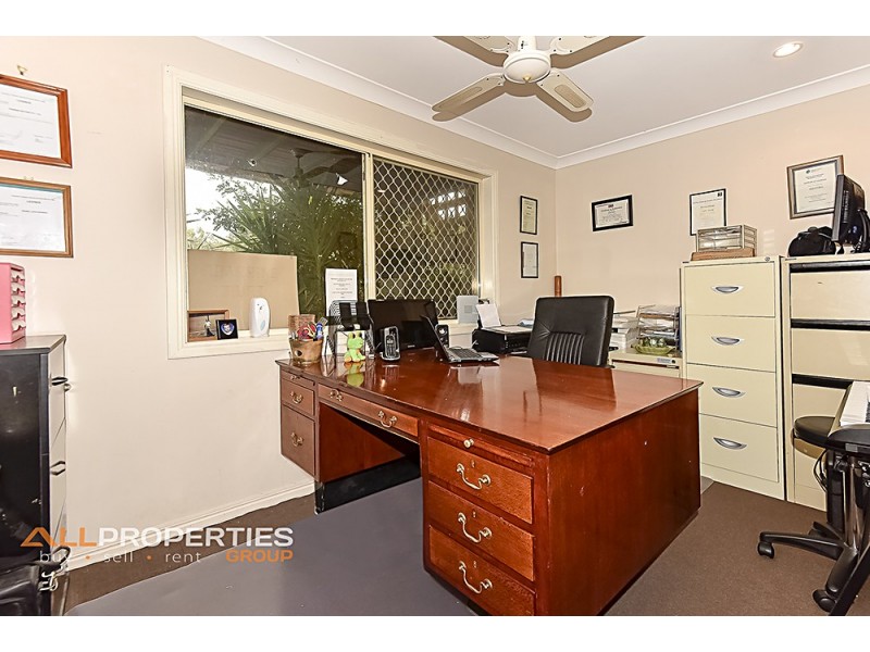 1-7 Barrine Court, Park Ridge South QLD 4125