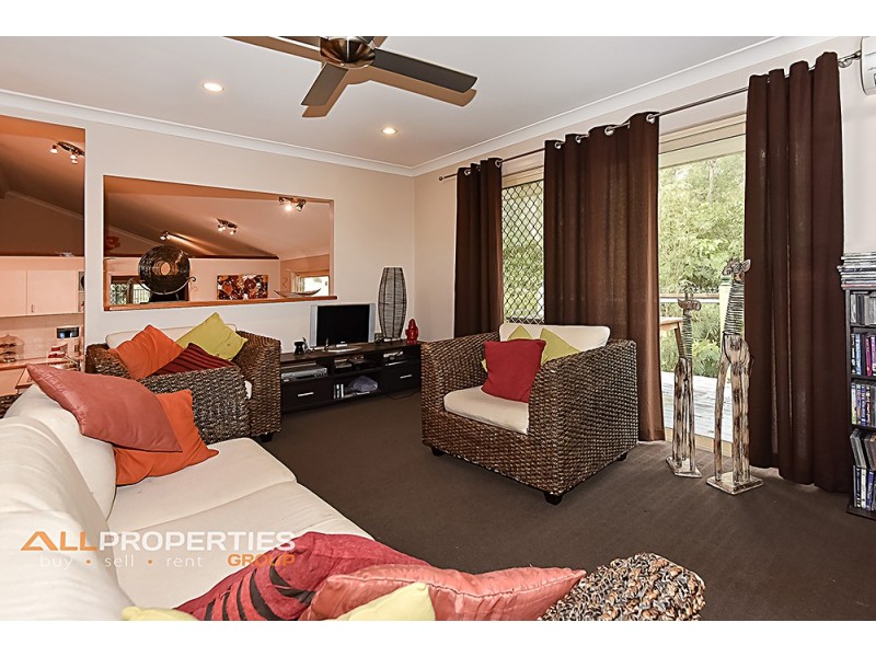 1-7 Barrine Court, Park Ridge South QLD 4125