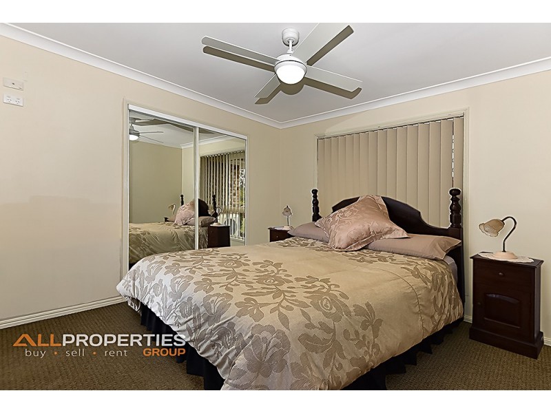 1 Regal Drive, Regents Park QLD 4118