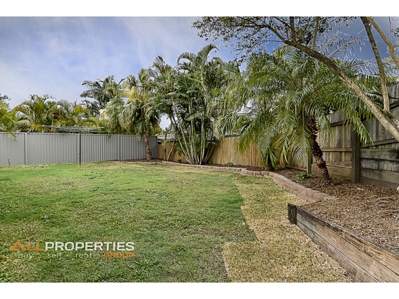 1 Regal Drive, Regents Park QLD 4118