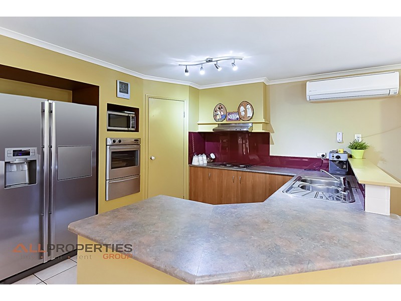 22 Paterson Place, Forest Lake QLD 4078