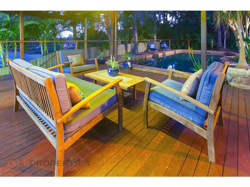 8 Wilpena Court, Springwood QLD 4127