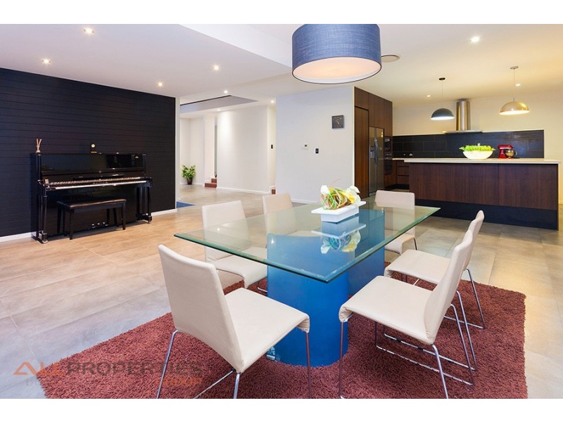 11 Rangeview Dr, Tanah Merah QLD 4128