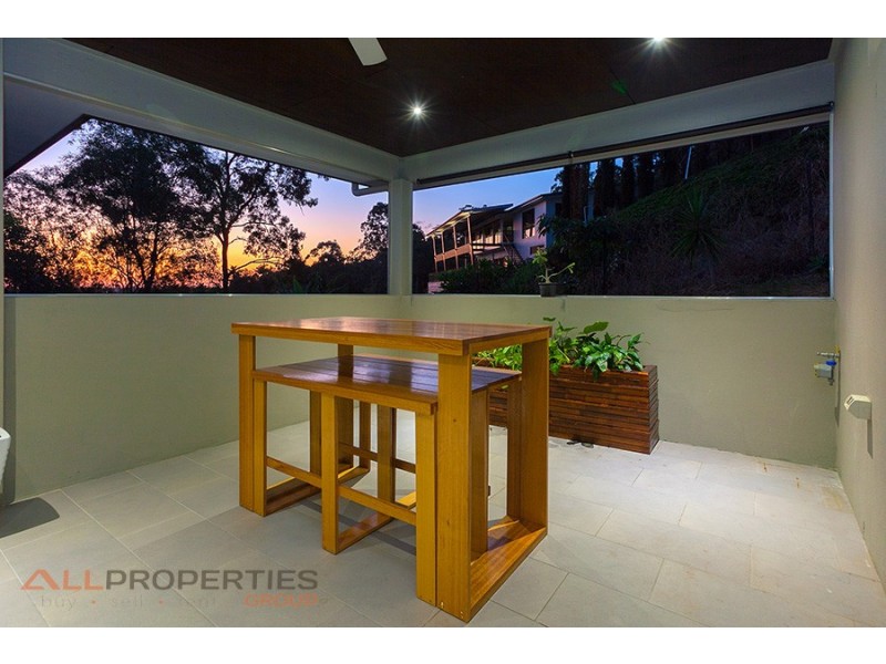 11 Rangeview Dr, Tanah Merah QLD 4128