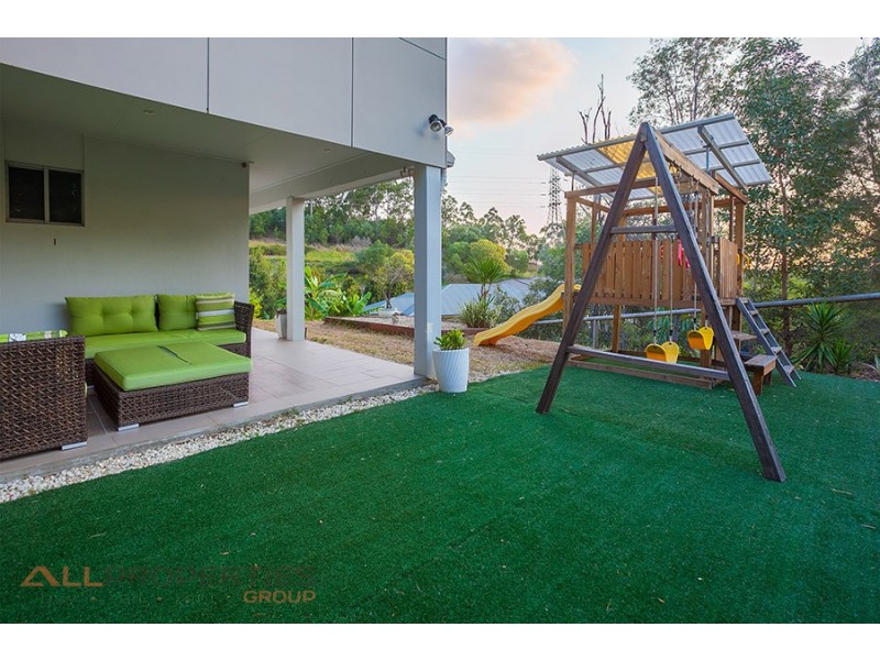 11 Rangeview Dr, Tanah Merah QLD 4128