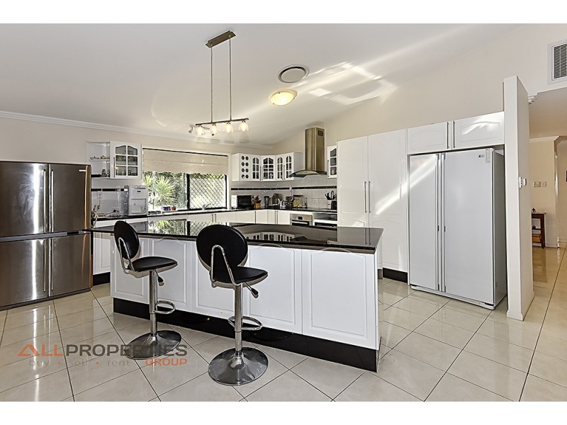 43 Eungella Terrace, Forest Lake QLD 4078