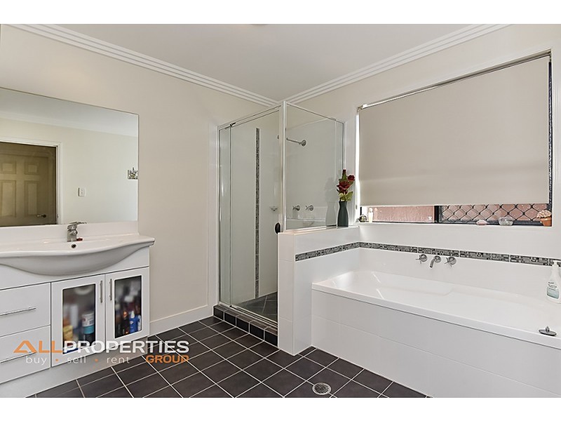 43 Eungella Terrace, Forest Lake QLD 4078