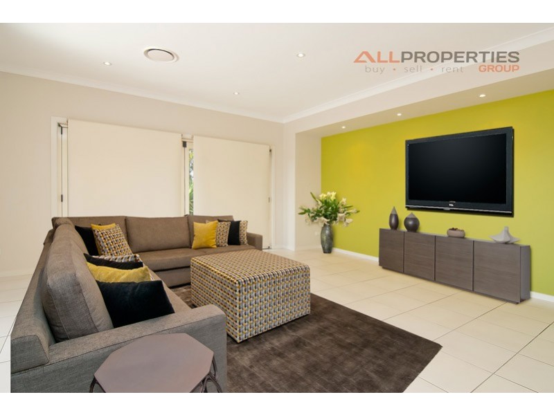 10 Watergum Street, Heathwood QLD 4110