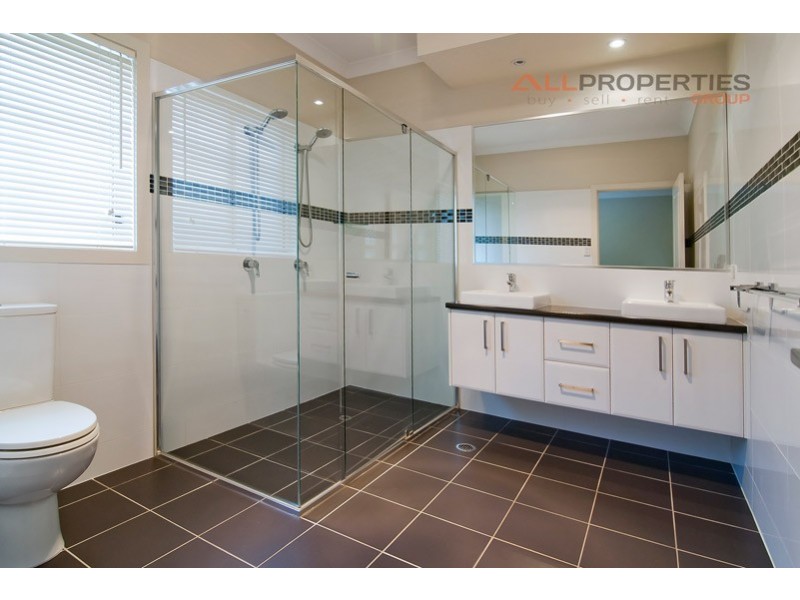 10 Watergum Street, Heathwood QLD 4110