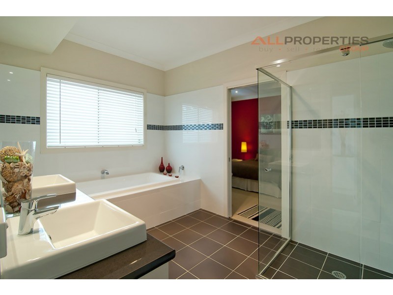 10 Watergum Street, Heathwood QLD 4110