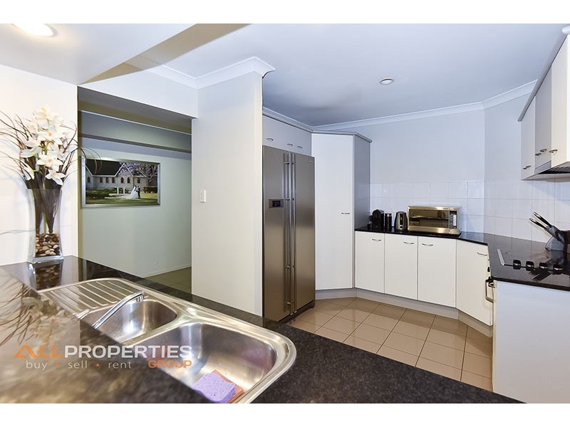 88 Oakview Street, Parkinson QLD 4115