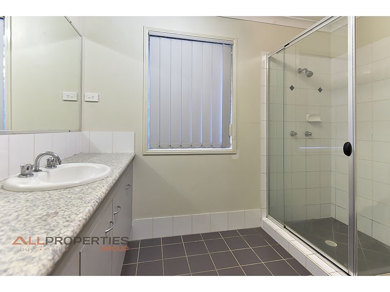 88 Oakview Street, Parkinson QLD 4115