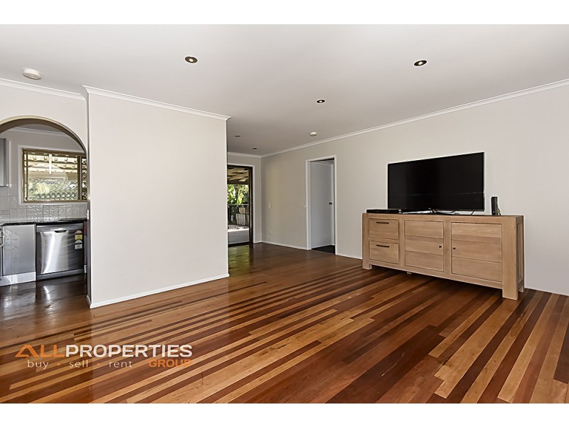 33 Camaro Street, Runcorn QLD 4113