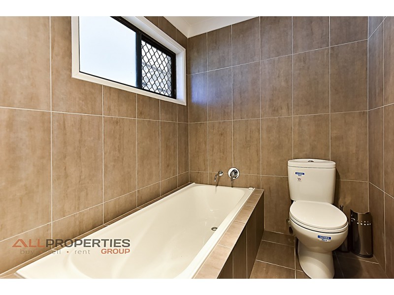 33 Camaro Street, Runcorn QLD 4113