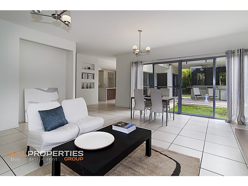 16 Brush Box Place, Heathwood QLD 4110