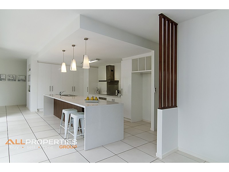 16 Brush Box Place, Heathwood QLD 4110