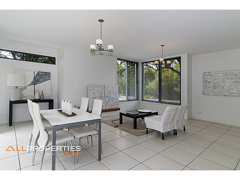 16 Brush Box Place, Heathwood QLD 4110