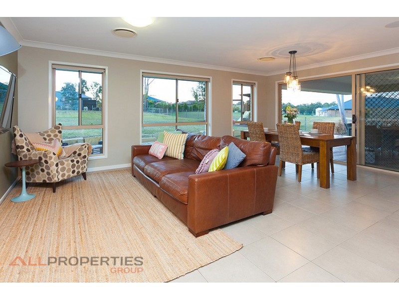 134-136 Laurina Drive, New Beith QLD 4124