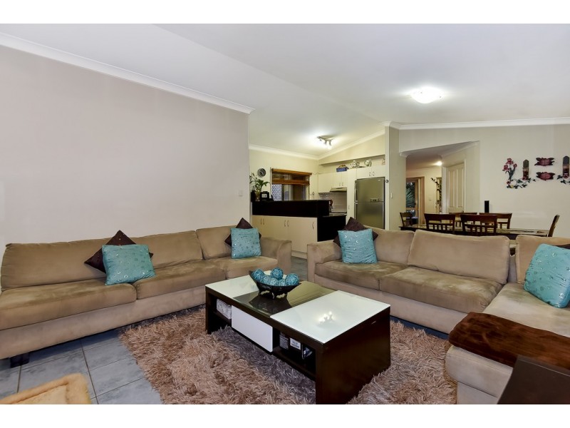 23 Starr Street, Forest Lake QLD 4078