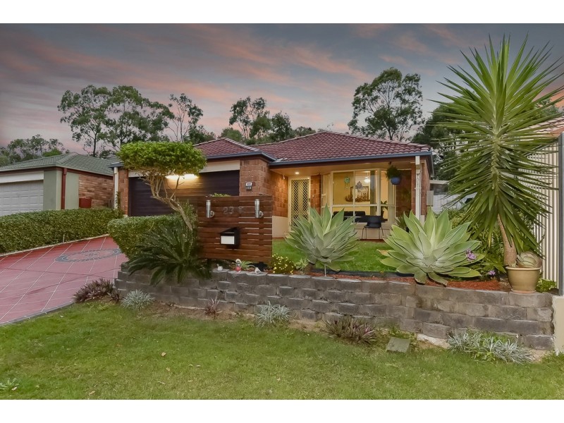 23 Starr Street, Forest Lake QLD 4078