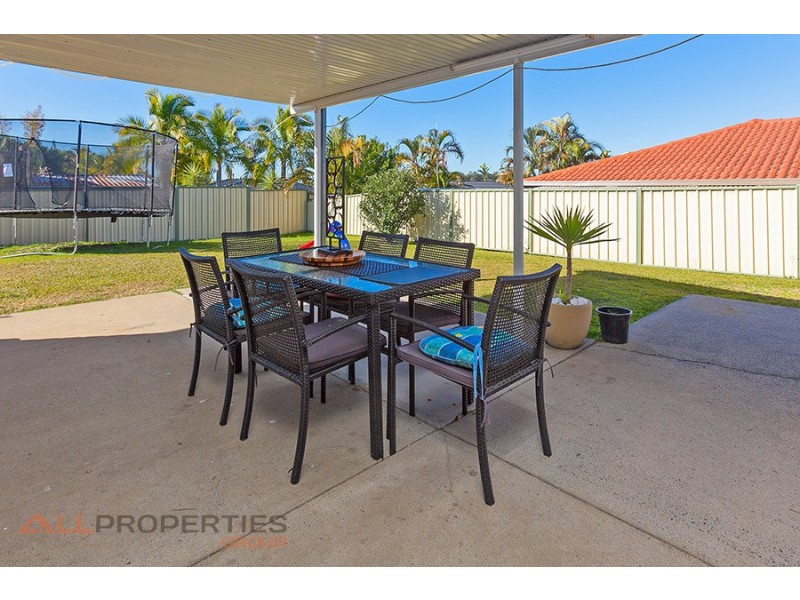 11 Lamberth Road, Regents Park QLD 4118
