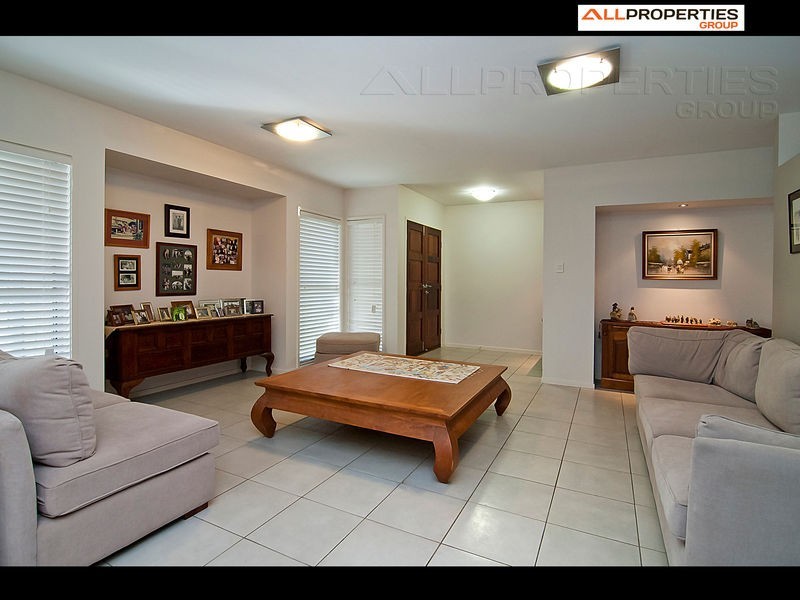 3 Snowy River Circuit, Forest Lake QLD 4078