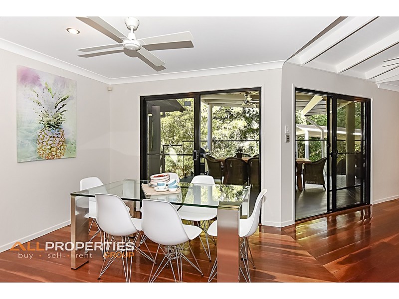 7 Summerhill Place, Forest Lake QLD 4078