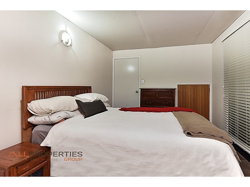 7 Summerhill Place, Forest Lake QLD 4078