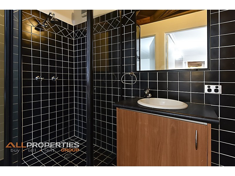 7 Summerhill Place, Forest Lake QLD 4078