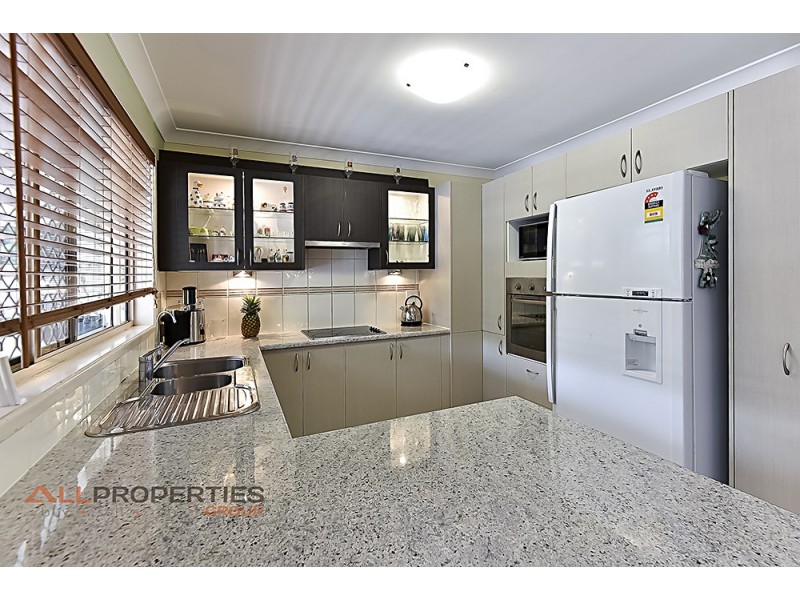 17 Jempal Court, Tanah Merah QLD 4128