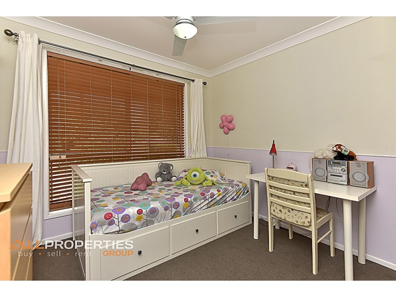 17 Jempal Court, Tanah Merah QLD 4128