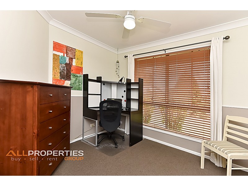 17 Jempal Court, Tanah Merah QLD 4128