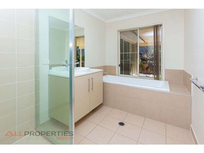 195 Alawoona Street, Redbank Plains QLD 4301